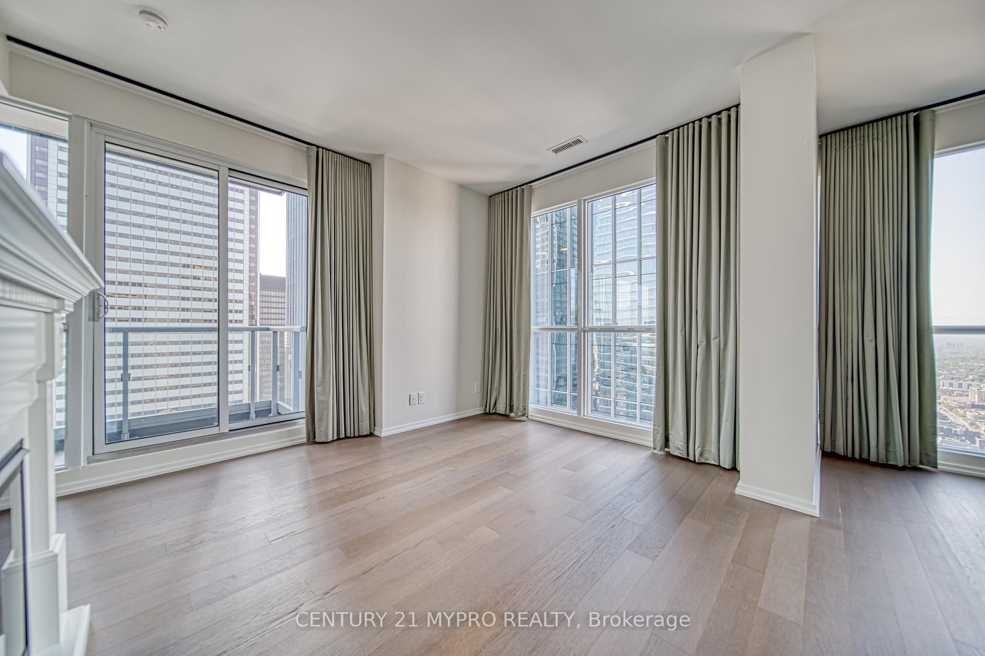 #4911 - 70 Temperance St, Toronto, ON M5H0B1 | 2 Bedroom 2 Bathroom Condo Apt | Image 9