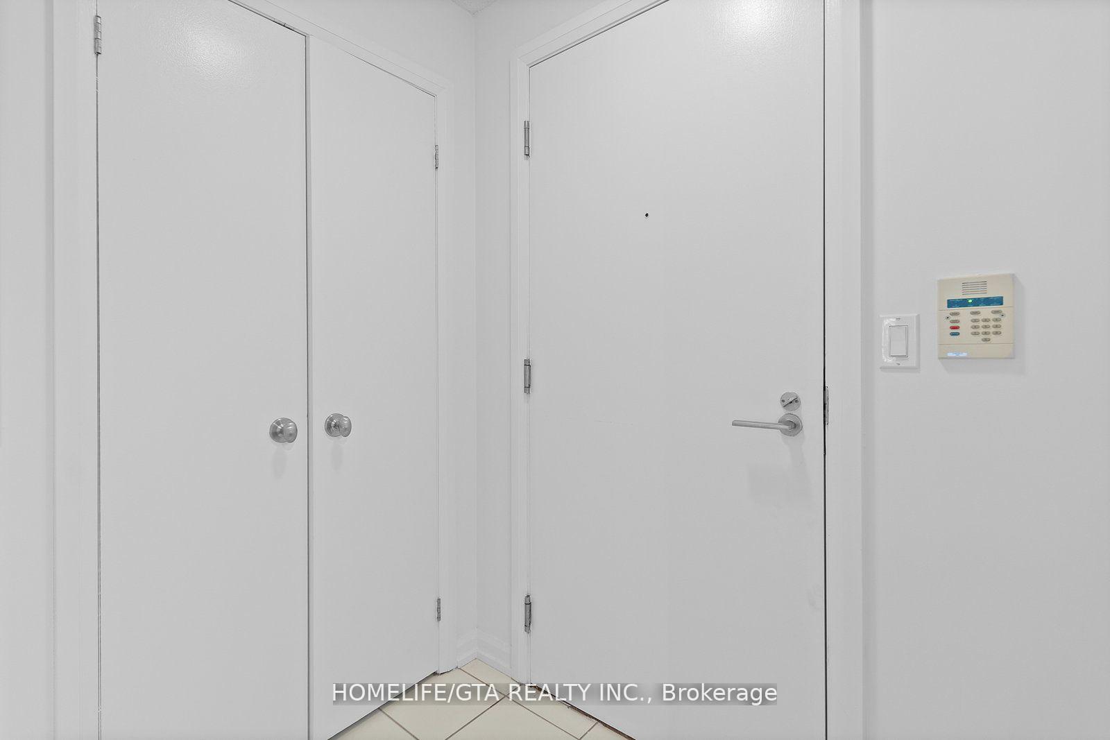 #652 - 111 Elizabeth St, Toronto, ON M5G1P7 | 1 Bedroom 1 Bathroom Condo Apt | Image 6