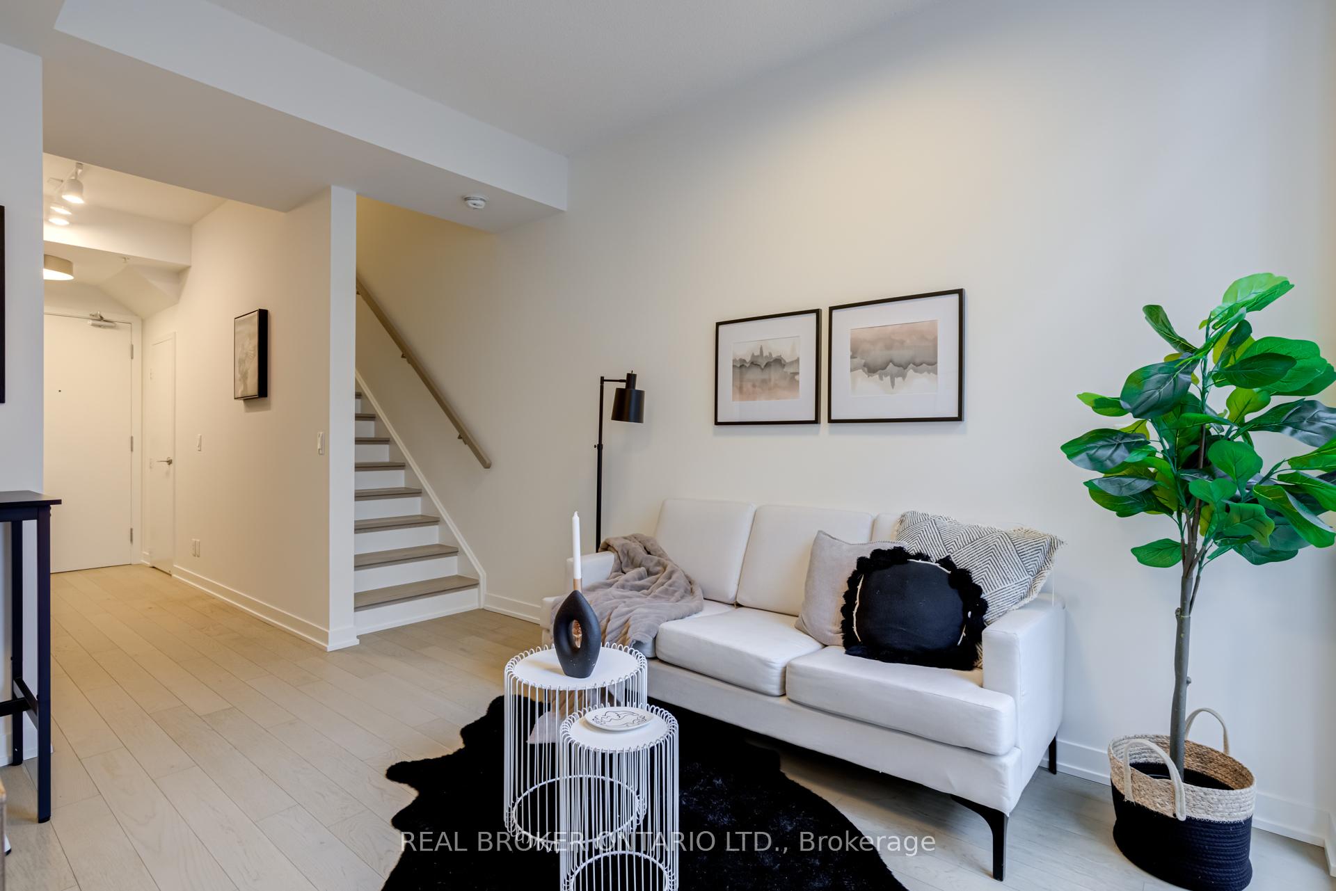 #S102 - 455 Front St E, Toronto, ON M5A0G2 | 1 Bedroom 1 Bathroom Condo Apt | Image 2
