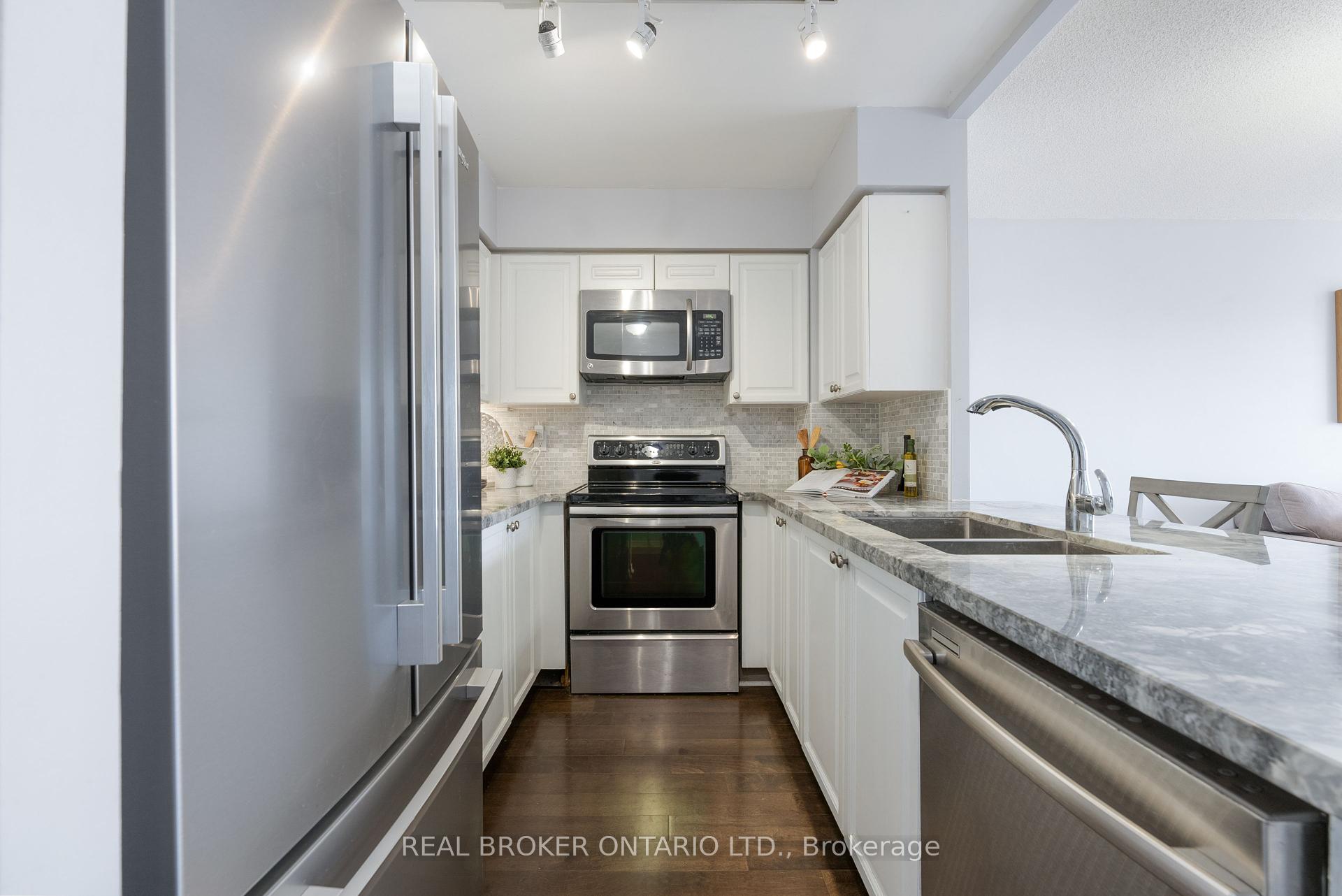 #611 - 300 Balliol St, Toronto, ON M4S3G6 | 1 Bedroom 1 Bathroom Condo Apt | Image 9