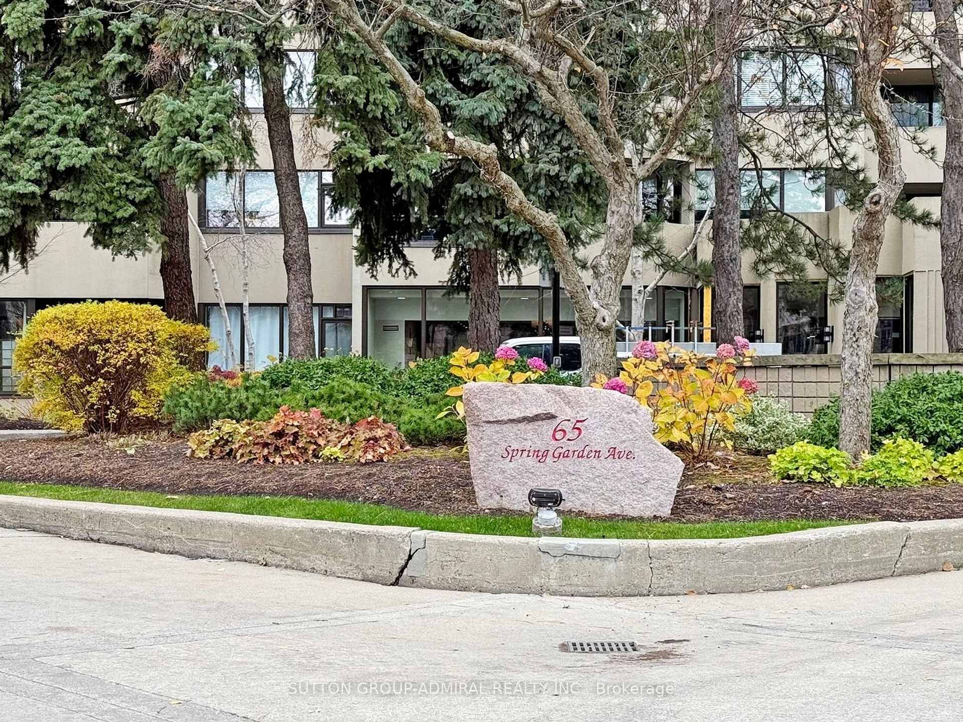 #102 - 65 SPRING GARDEN Ave, Toronto, ON M2N6H9 | 2 Bedroom 2 Bathroom Condo Apt | Image 24