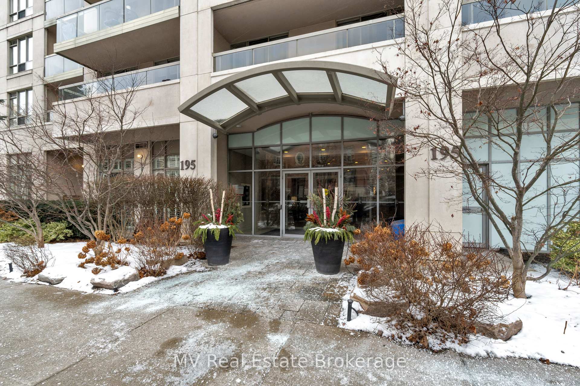 #107 - 195 Merton St, Toronto, ON M4S3H6 | 1 Bedroom 1 Bathroom Condo Apt | Image 3
