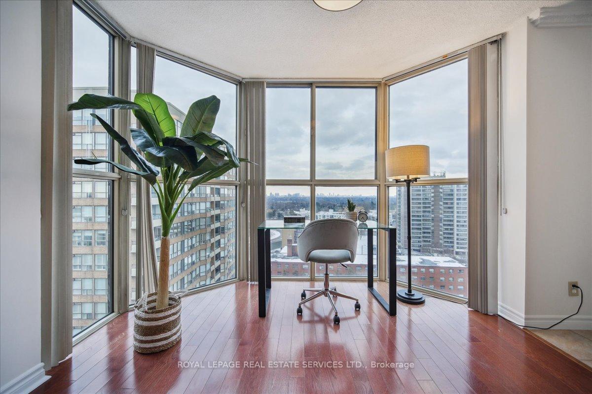 #PH 5 - 271 Ridley Blvd, Toronto, ON M5M4N1 | 2 Bedroom 2 Bathroom Condo Apt | Image 8