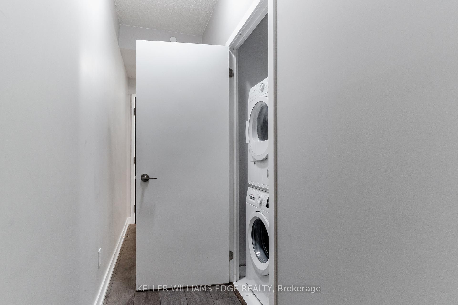 #628 - 297 College St, Toronto, ON M5T1S2 | 1 Bedroom 1 Bathroom Condo Apt | Image 21