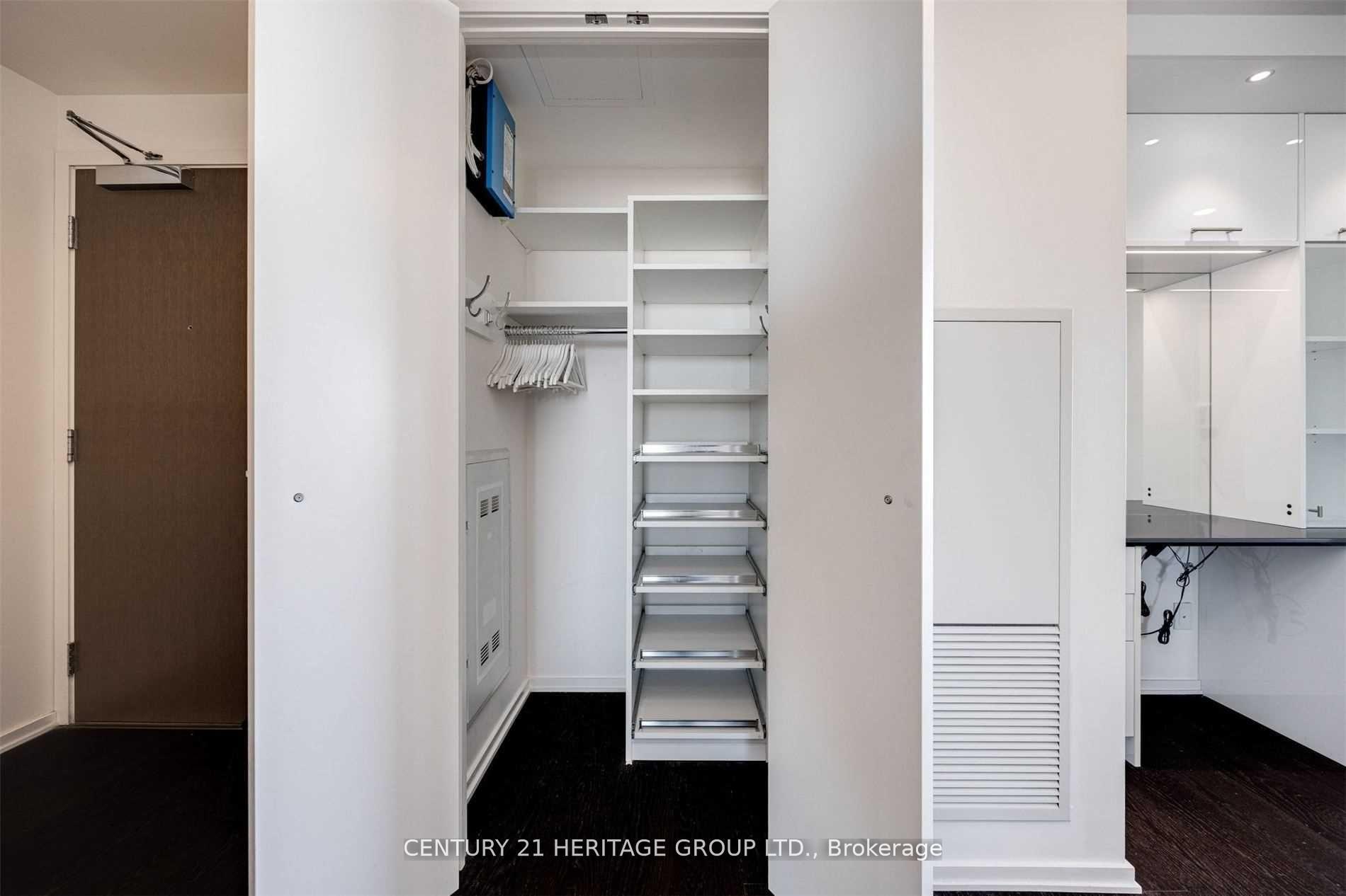 #6409 - 1 Bloor St E, Toronto, ON M4W0A8 | 2 Bedroom 2 Bathroom Condo Apt | Image 16