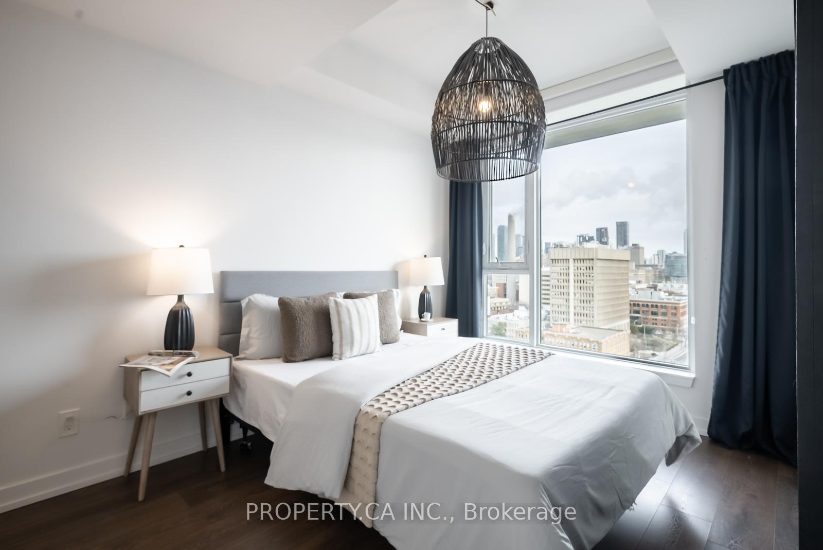 #1602 - 297 College St, Toronto, ON M5T0C2 | 2 Bedroom 2 Bathroom Condo Apt | Image 12