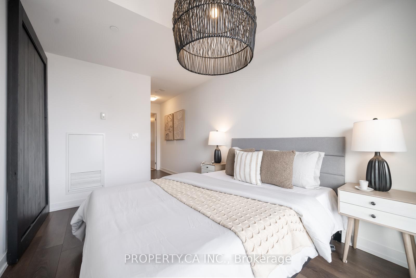 #1602 - 297 College St, Toronto, ON M5T0C2 | 2 Bedroom 2 Bathroom Condo Apt | Image 13