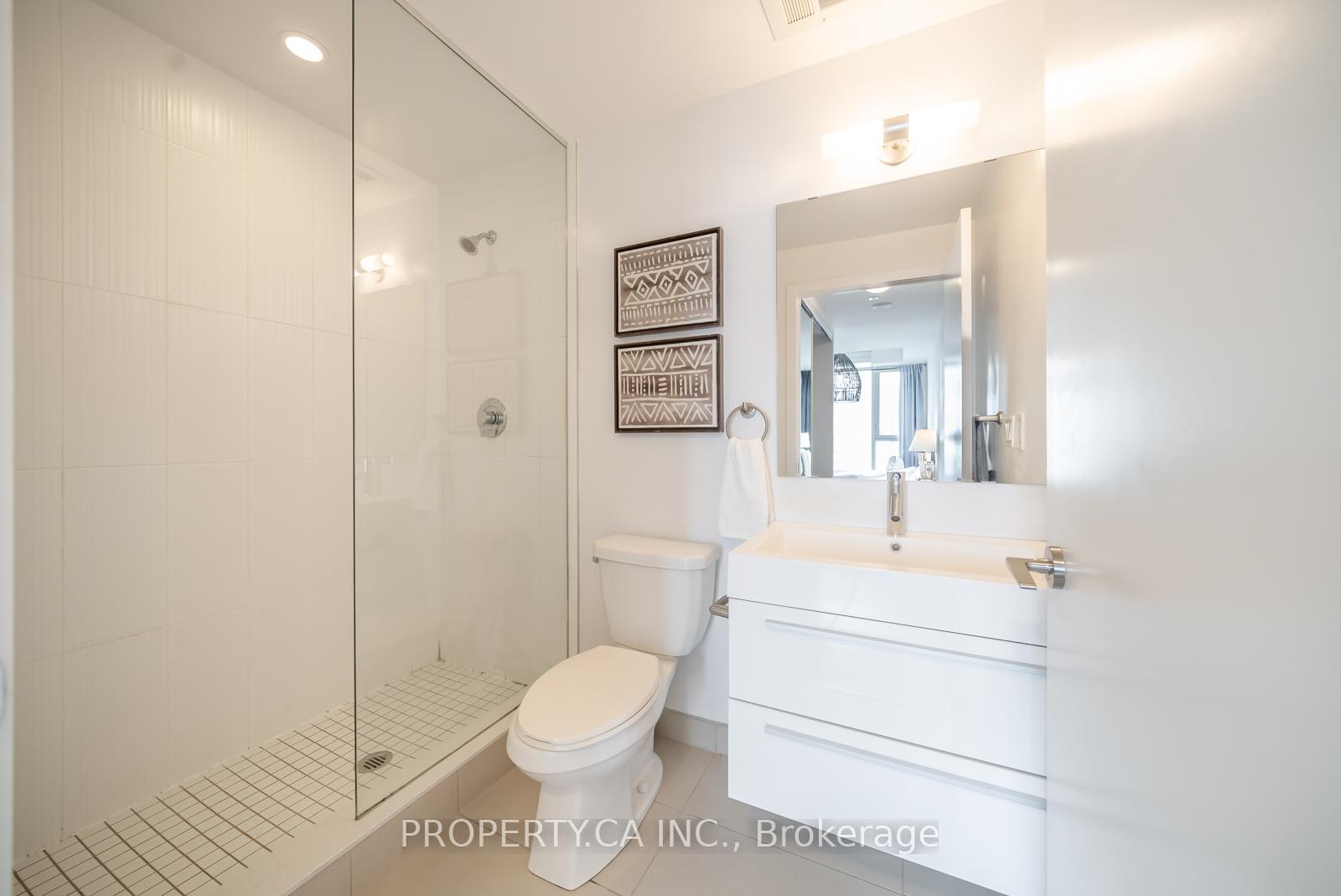 #1602 - 297 College St, Toronto, ON M5T0C2 | 2 Bedroom 2 Bathroom Condo Apt | Image 15