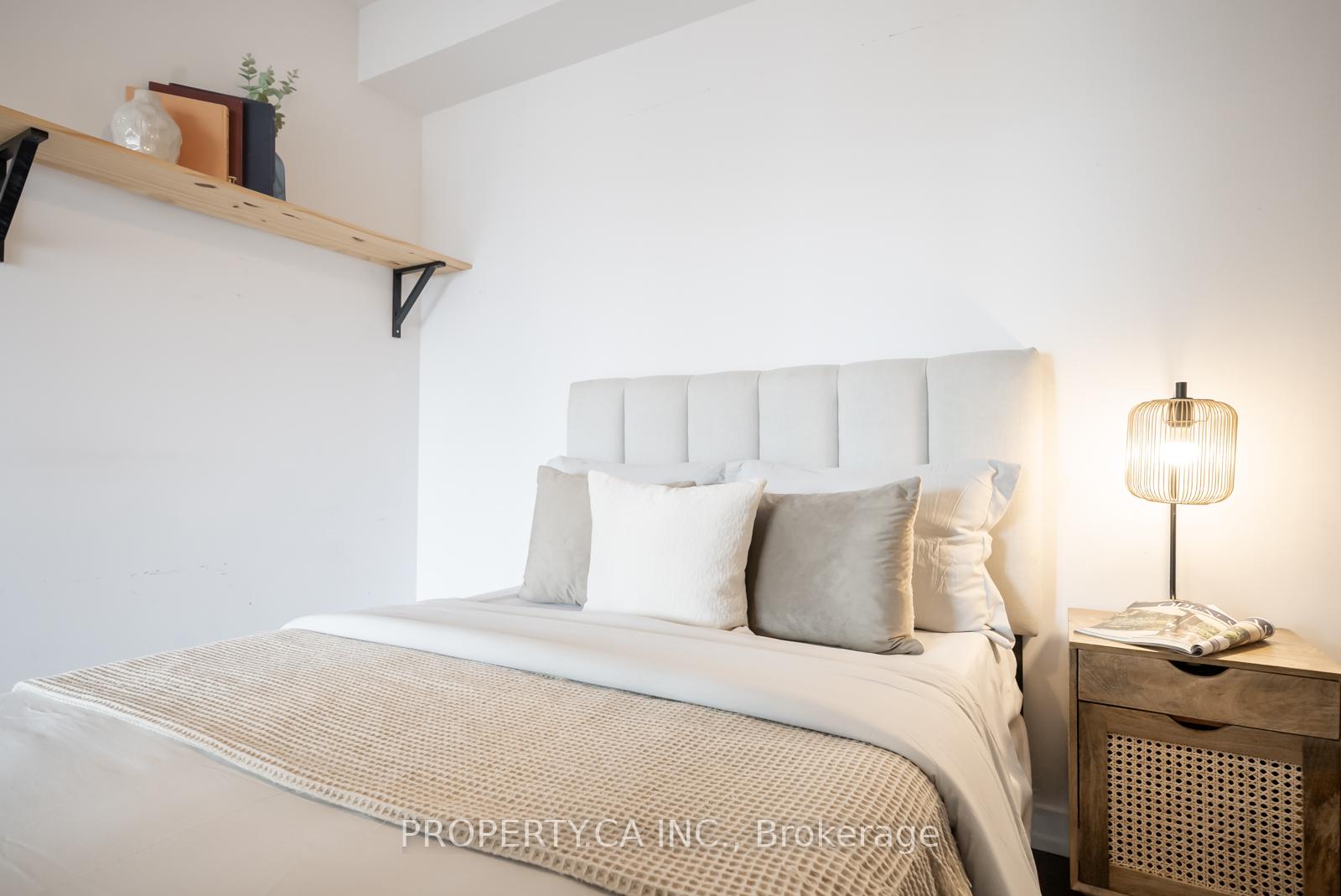 #1602 - 297 College St, Toronto, ON M5T0C2 | 2 Bedroom 2 Bathroom Condo Apt | Image 18