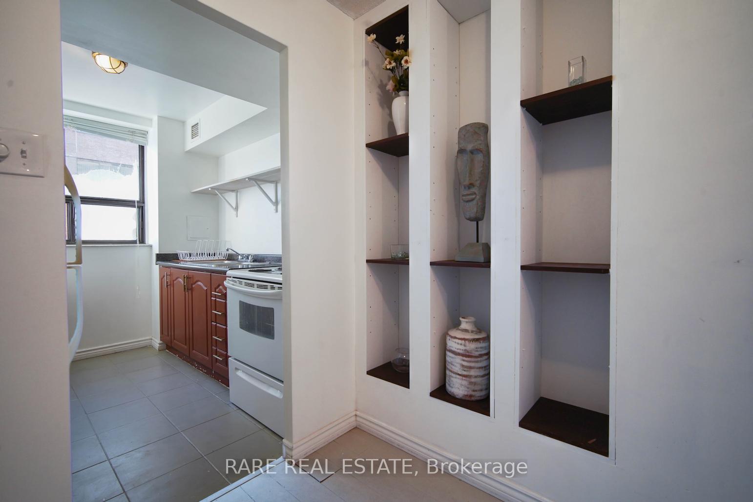 #423 - 89 Mccaul St, Toronto, ON M5T2X3 | 1 Bedroom 1 Bathroom Condo Apt | Image 10