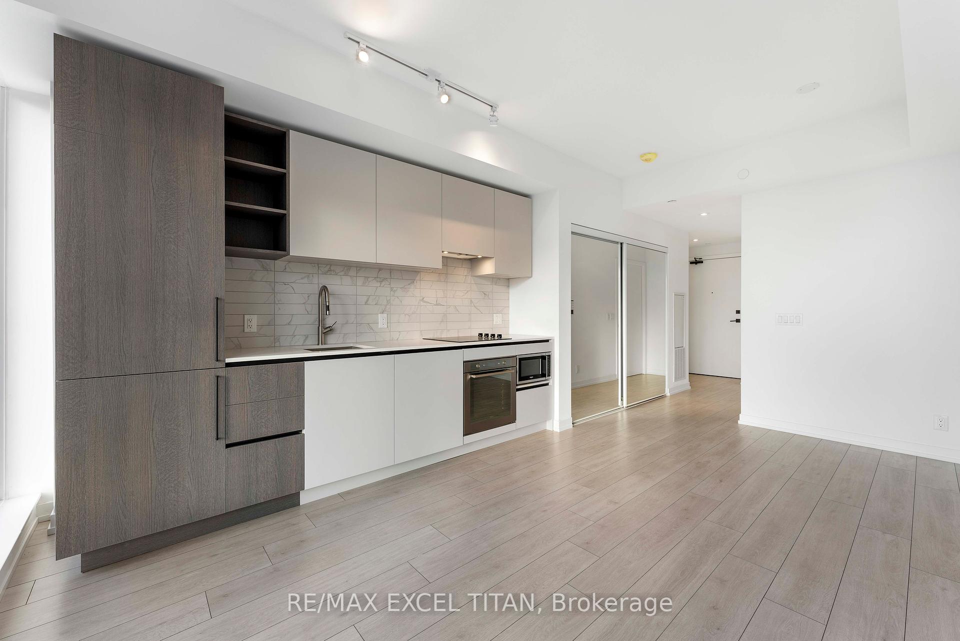#4803 - 55 Mercer St, Toronto, ON M5V0W4 | 0 Bedroom 1 Bathroom Condo Apt | Image 8