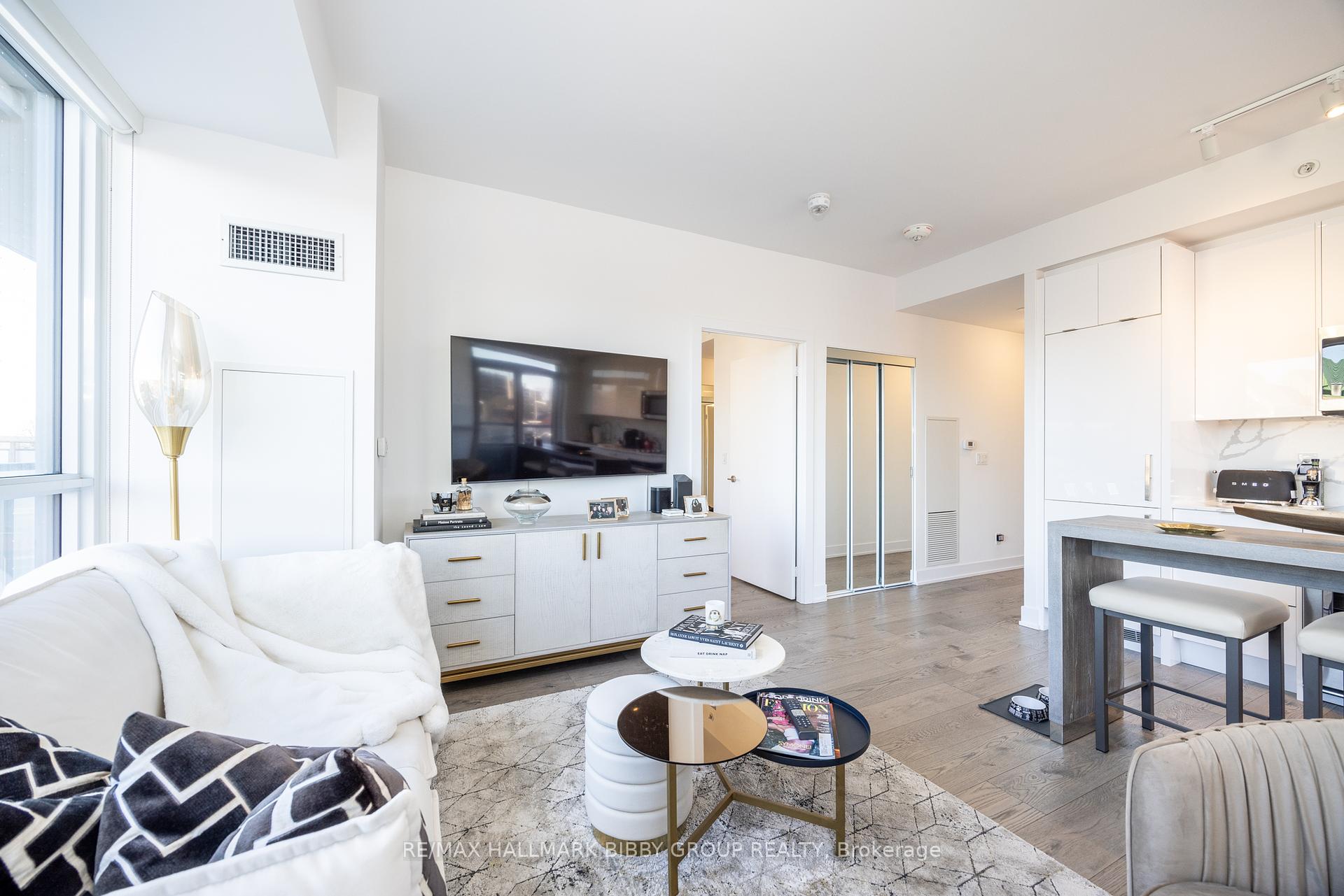 #302 - 181 Bedford Rd, Toronto, ON M5R0C2 | 2 Bedroom 2 Bathroom Condo Apt | Image 5