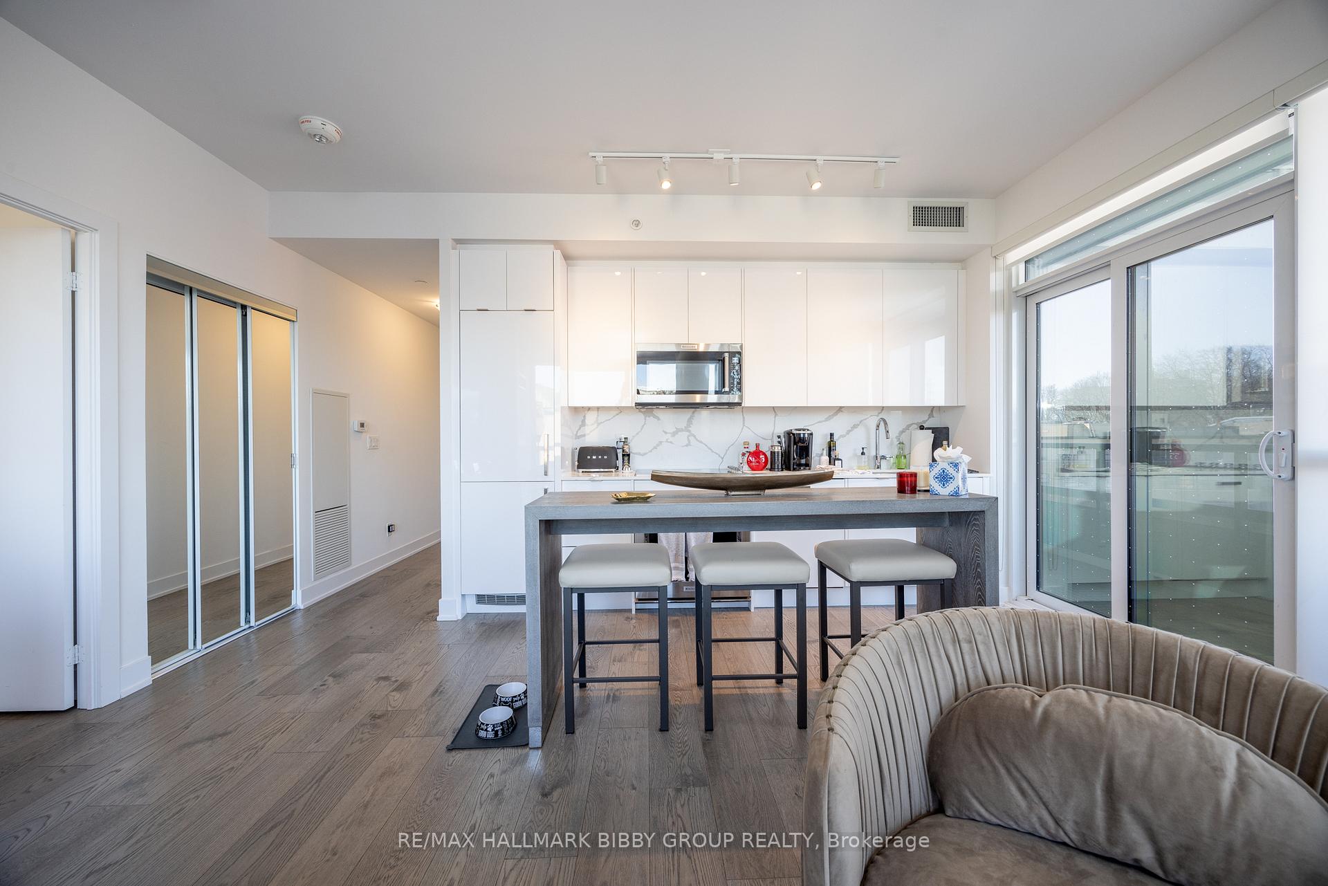 #302 - 181 Bedford Rd, Toronto, ON M5R0C2 | 2 Bedroom 2 Bathroom Condo Apt | Image 8