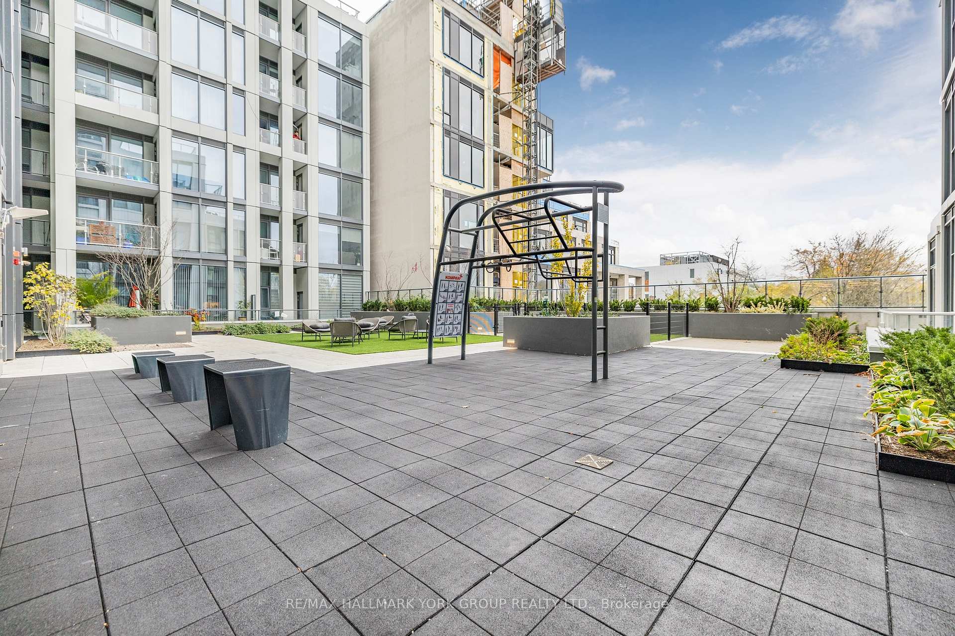 #PH 16 - 2020 Bathurst St, Toronto, ON M5P0A6 | 1 Bedroom 2 Bathroom Condo Apt | Image 14