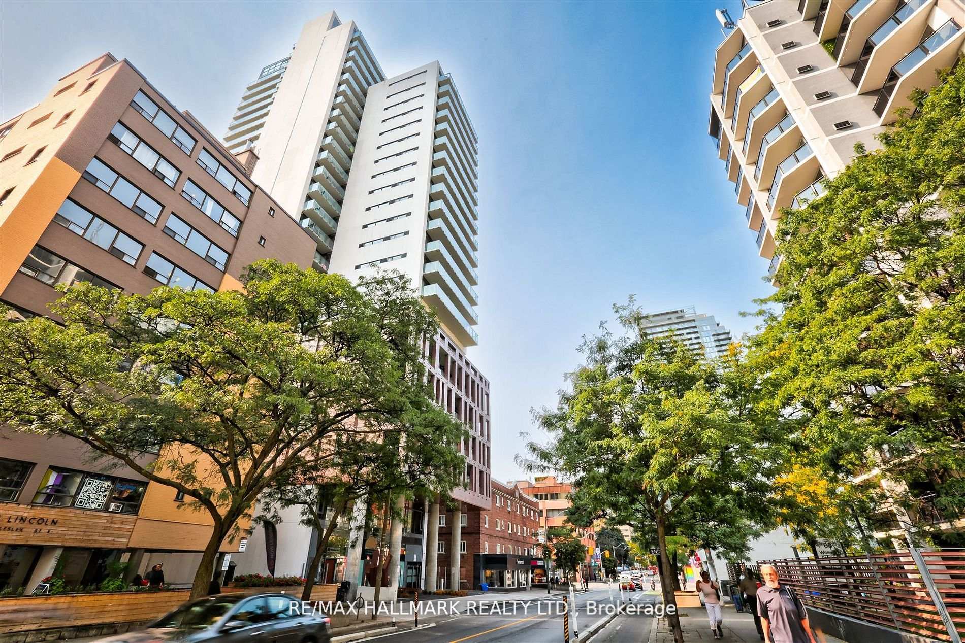 #1105 - 81 Wellesley St E, Toronto, ON M4Y1H8 | 2 Bedroom 2 Bathroom Condo Apt | Image 2
