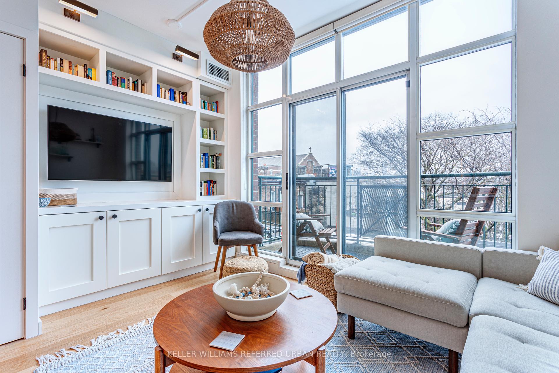 #404 - 901 Queen St W, Toronto, ON M6J3X4 | 1 Bedroom 1 Bathroom Condo Apt | Image 1