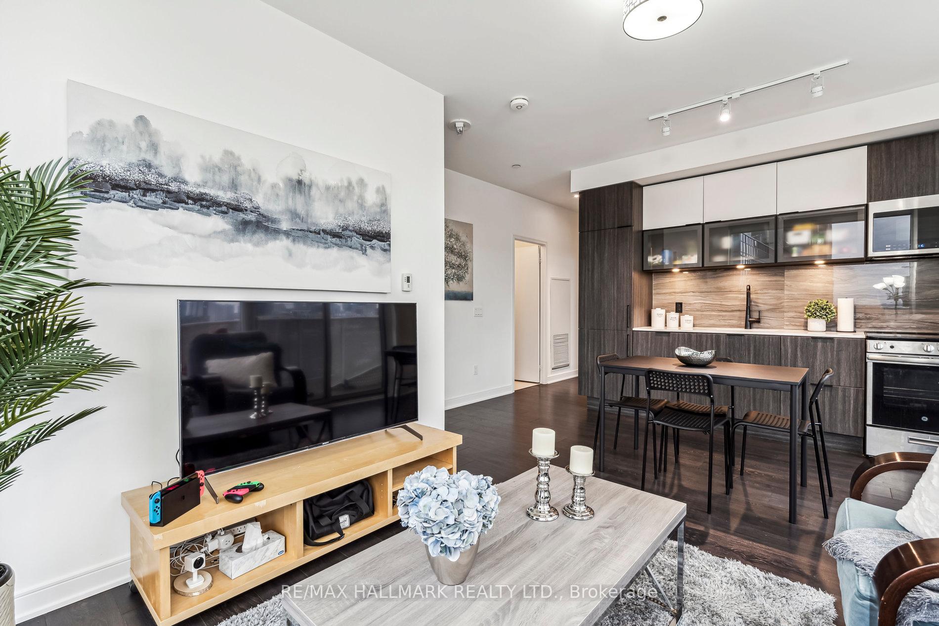 #1201 - 60 Tannery Rd, Toronto, ON M5A0S8 | 2 Bedroom 2 Bathroom Condo Apt | Image 12
