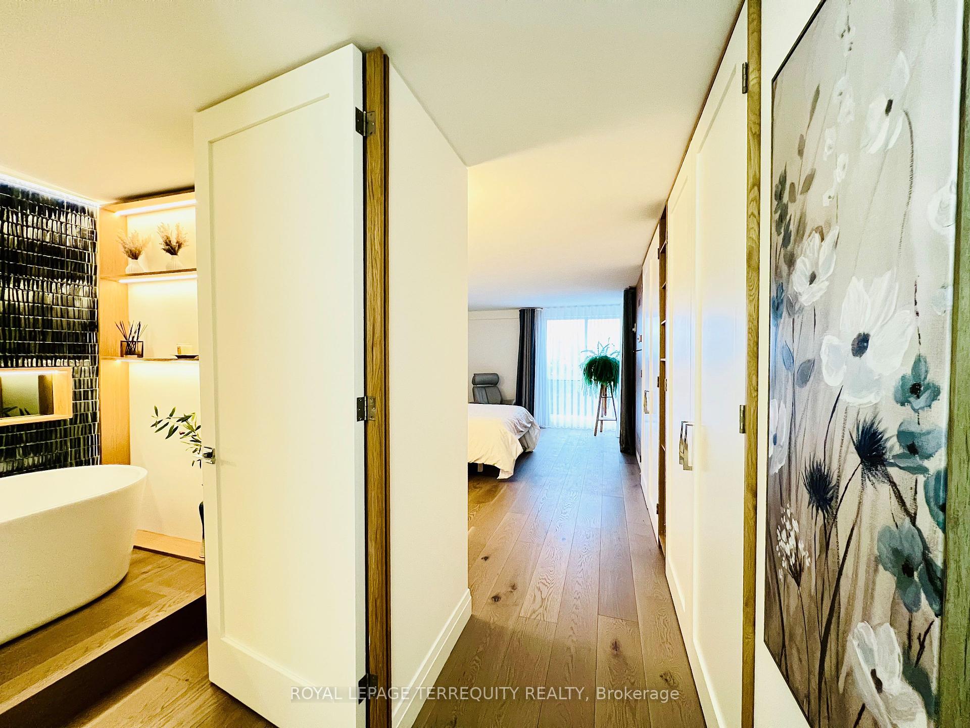 #703 - 1 Concorde Pl, Toronto, ON M3C3K6 | 2 Bedroom 2 Bathroom Condo Apt | Image 15