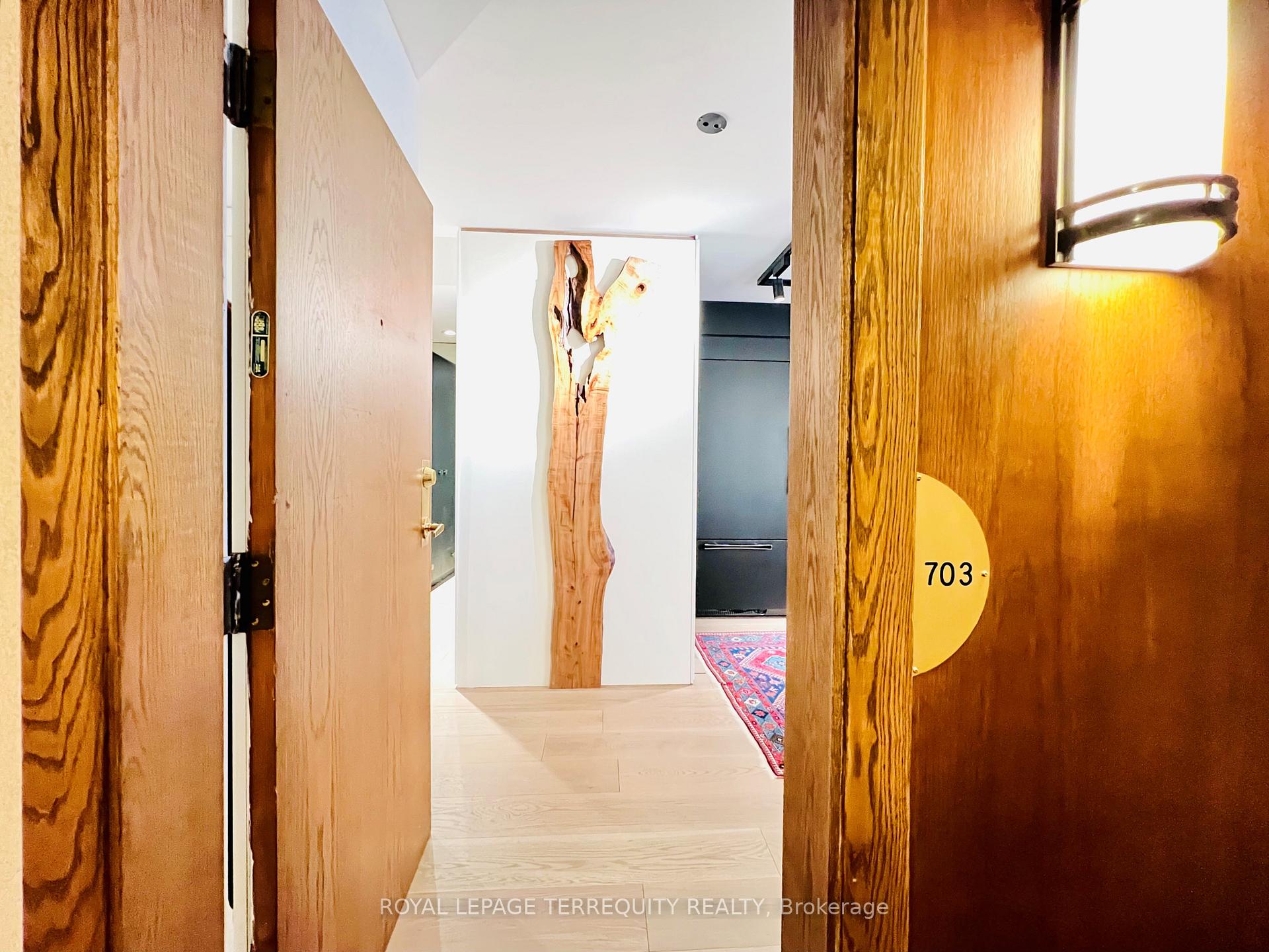 #703 - 1 Concorde Pl, Toronto, ON M3C3K6 | 2 Bedroom 2 Bathroom Condo Apt | Image 2