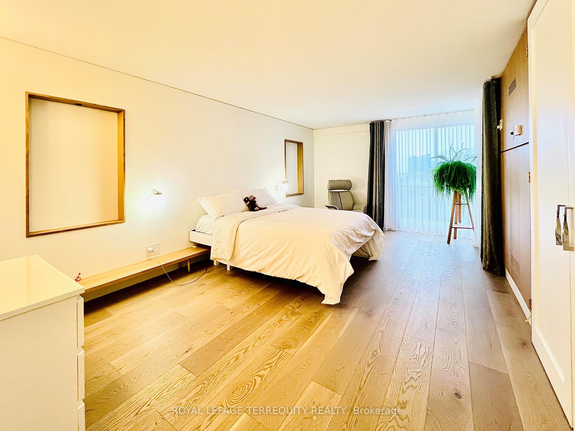 #703 - 1 Concorde Pl, Toronto, ON M3C3K6 | 2 Bedroom 2 Bathroom Condo Apt | Image 20