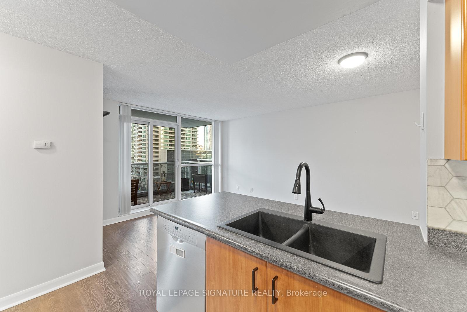 #815 - 4978 Yonge St, Toronto, ON M2N7G8 | 2 Bedroom 1 Bathroom Condo Apt | Image 10