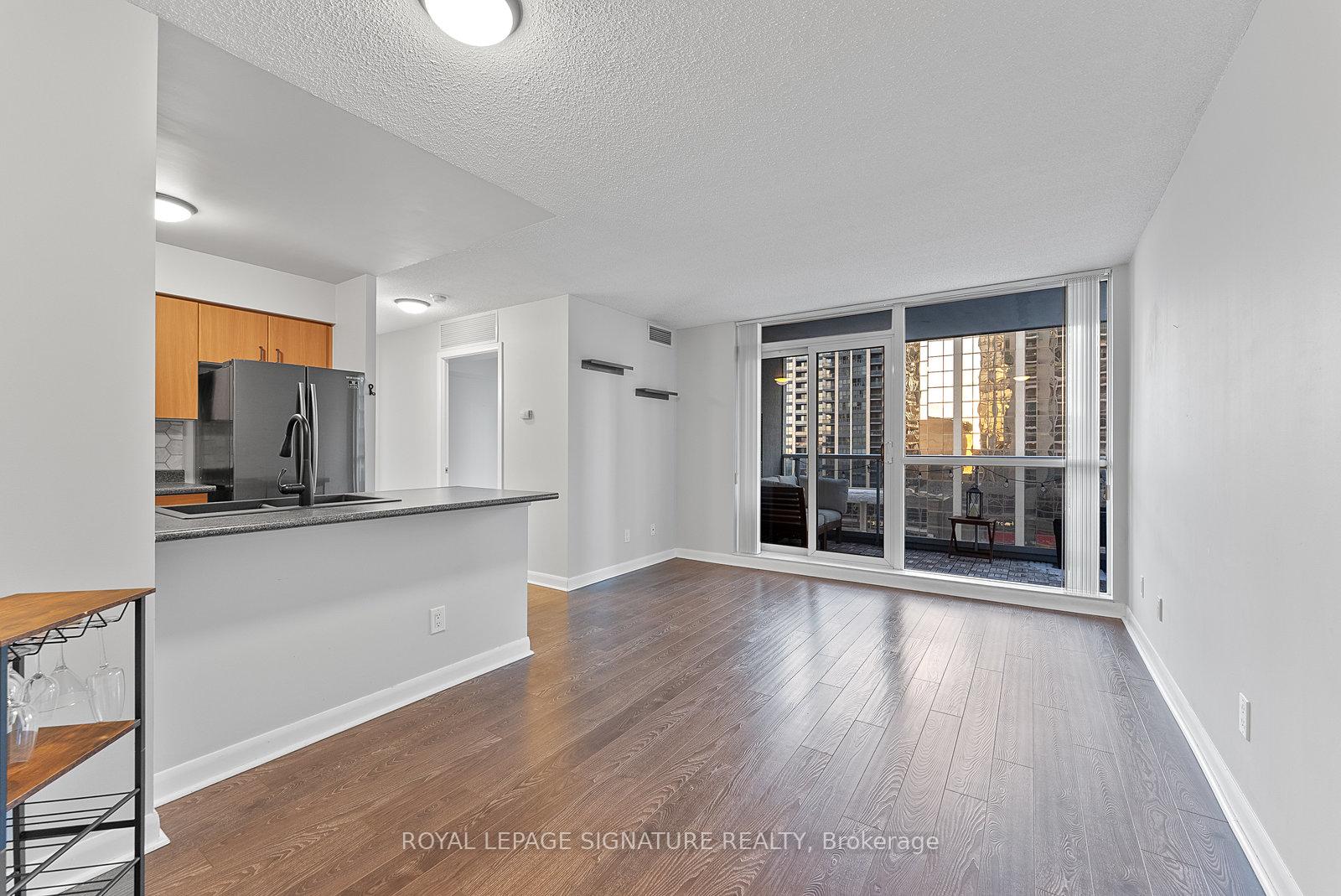 #815 - 4978 Yonge St, Toronto, ON M2N7G8 | 2 Bedroom 1 Bathroom Condo Apt | Image 2