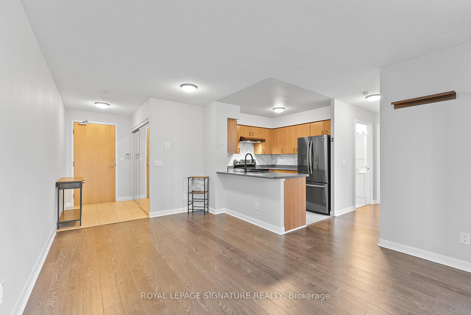 #815 - 4978 Yonge St, Toronto, ON M2N7G8 | 2 Bedroom 1 Bathroom Condo Apt | Image 4