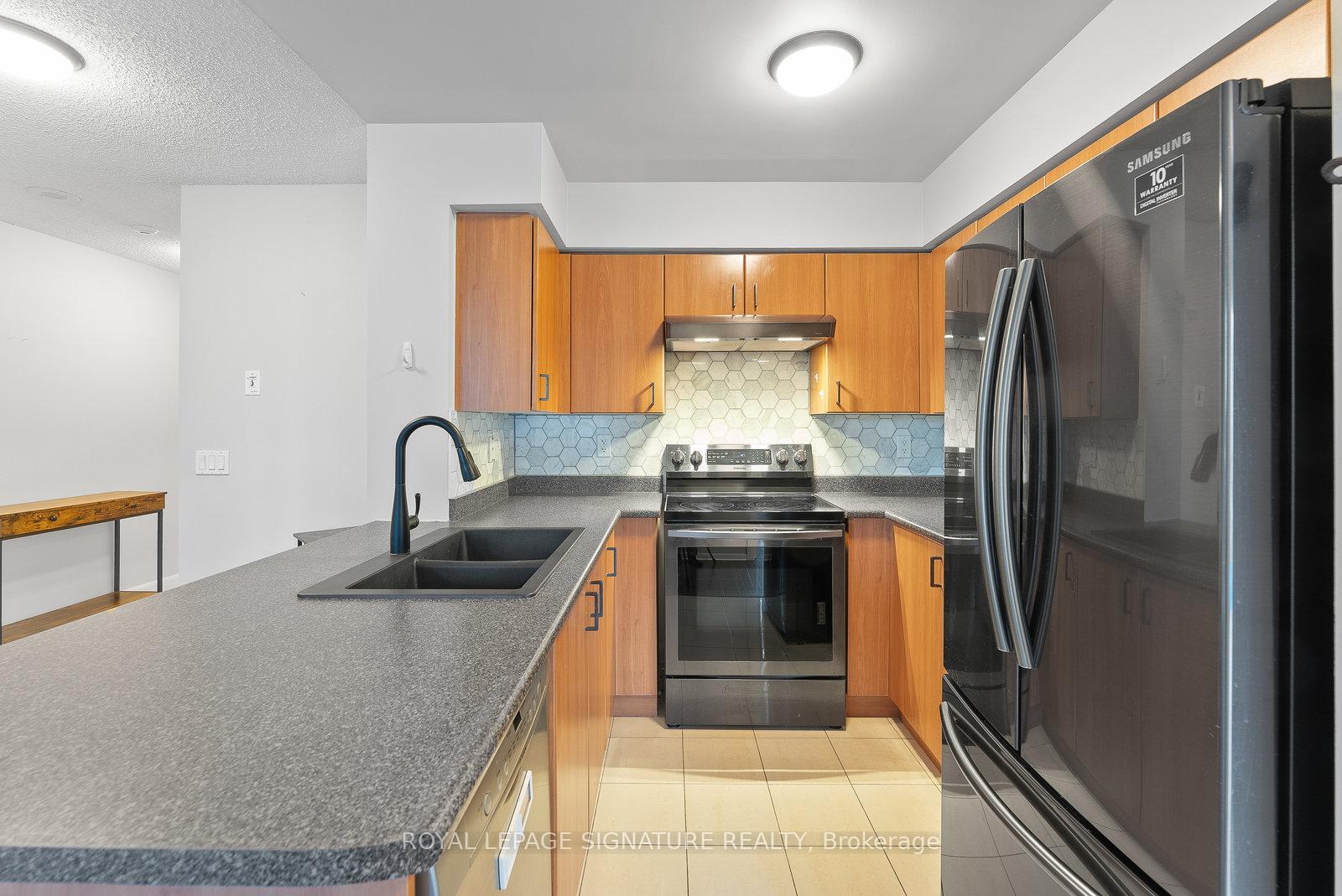 #815 - 4978 Yonge St, Toronto, ON M2N7G8 | 2 Bedroom 1 Bathroom Condo Apt | Image 9