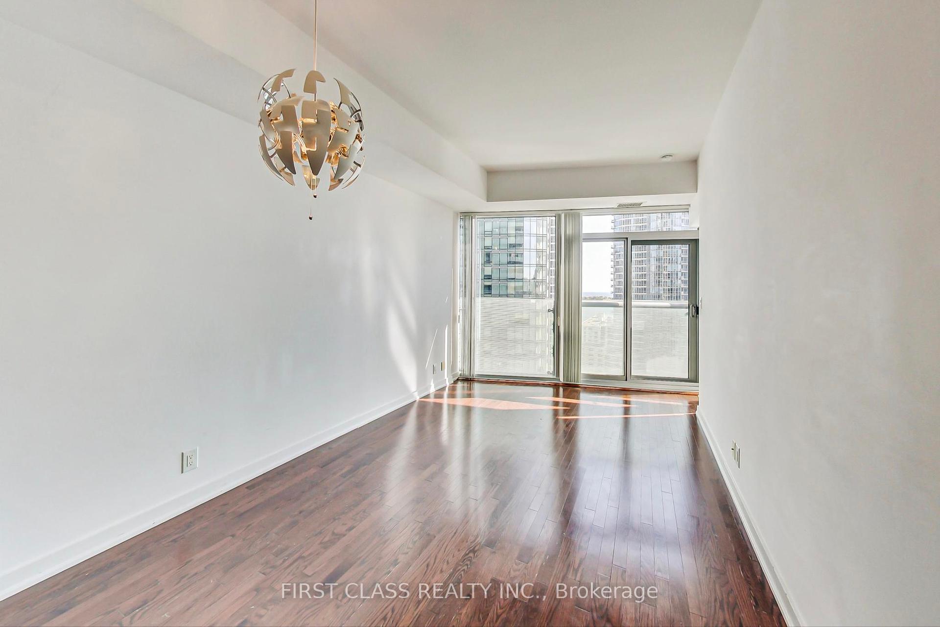 #2003 - 12 York St, Toronto, ON M5J0A9 | 1 Bedroom 1 Bathroom Condo Apt | Image 10