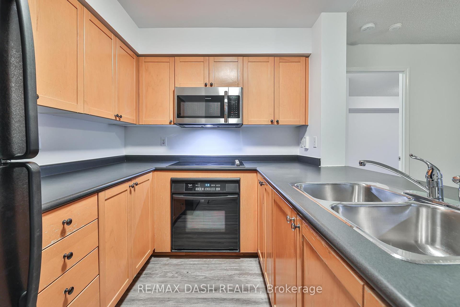 #501 - 330 Adelaide St E, Toronto, ON M5A4S9 | 2 Bedroom 2 Bathroom Condo Apt | Image 13