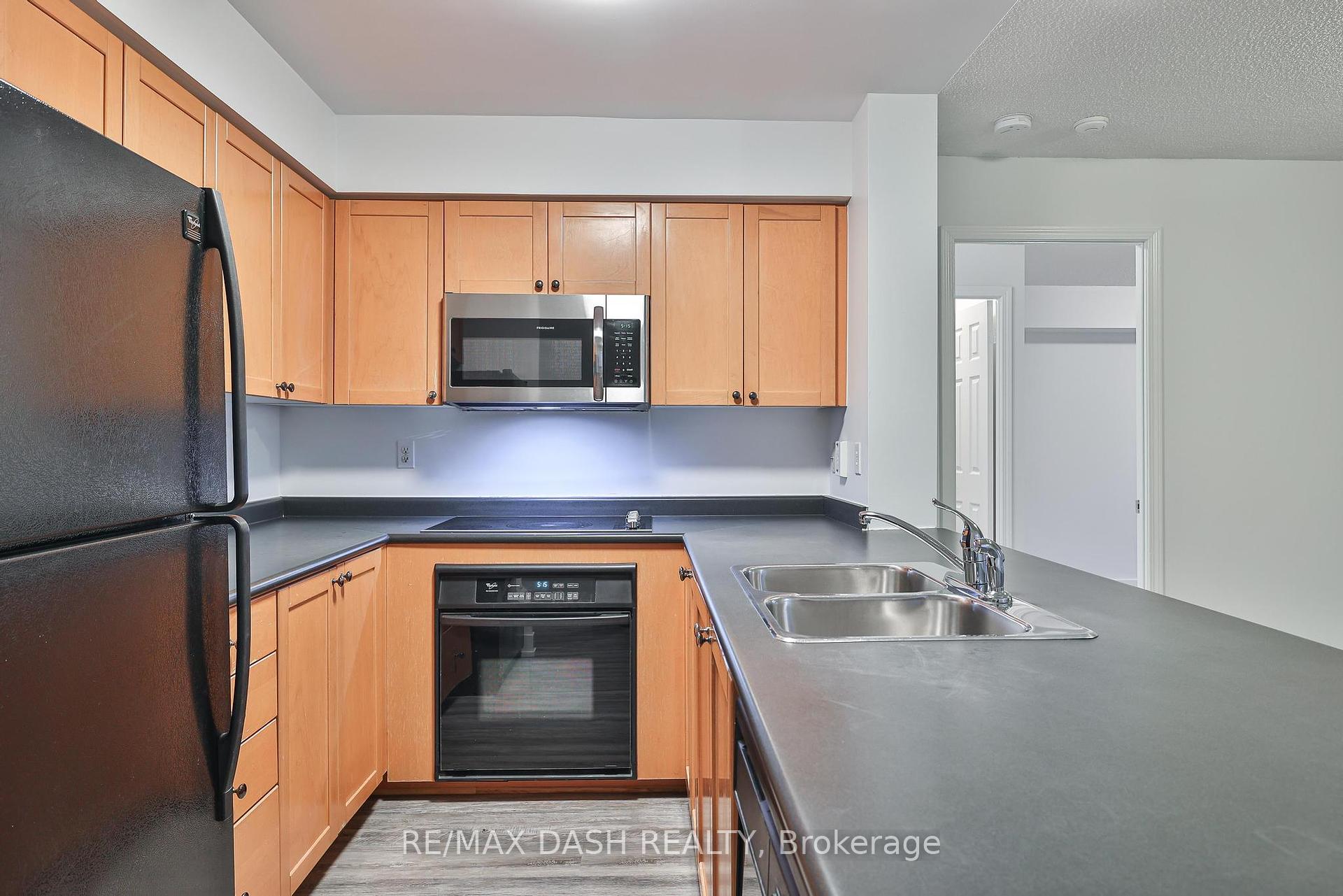 #501 - 330 Adelaide St E, Toronto, ON M5A4S9 | 2 Bedroom 2 Bathroom Condo Apt | Image 14