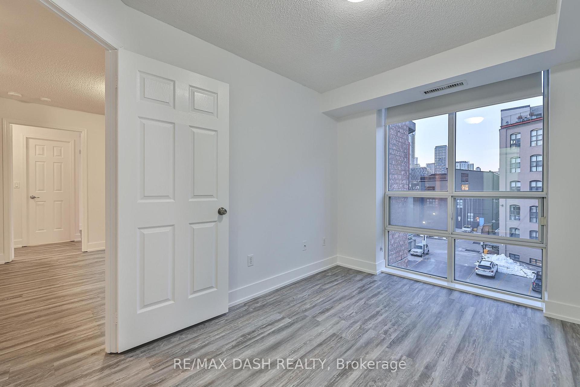 #501 - 330 Adelaide St E, Toronto, ON M5A4S9 | 2 Bedroom 2 Bathroom Condo Apt | Image 17