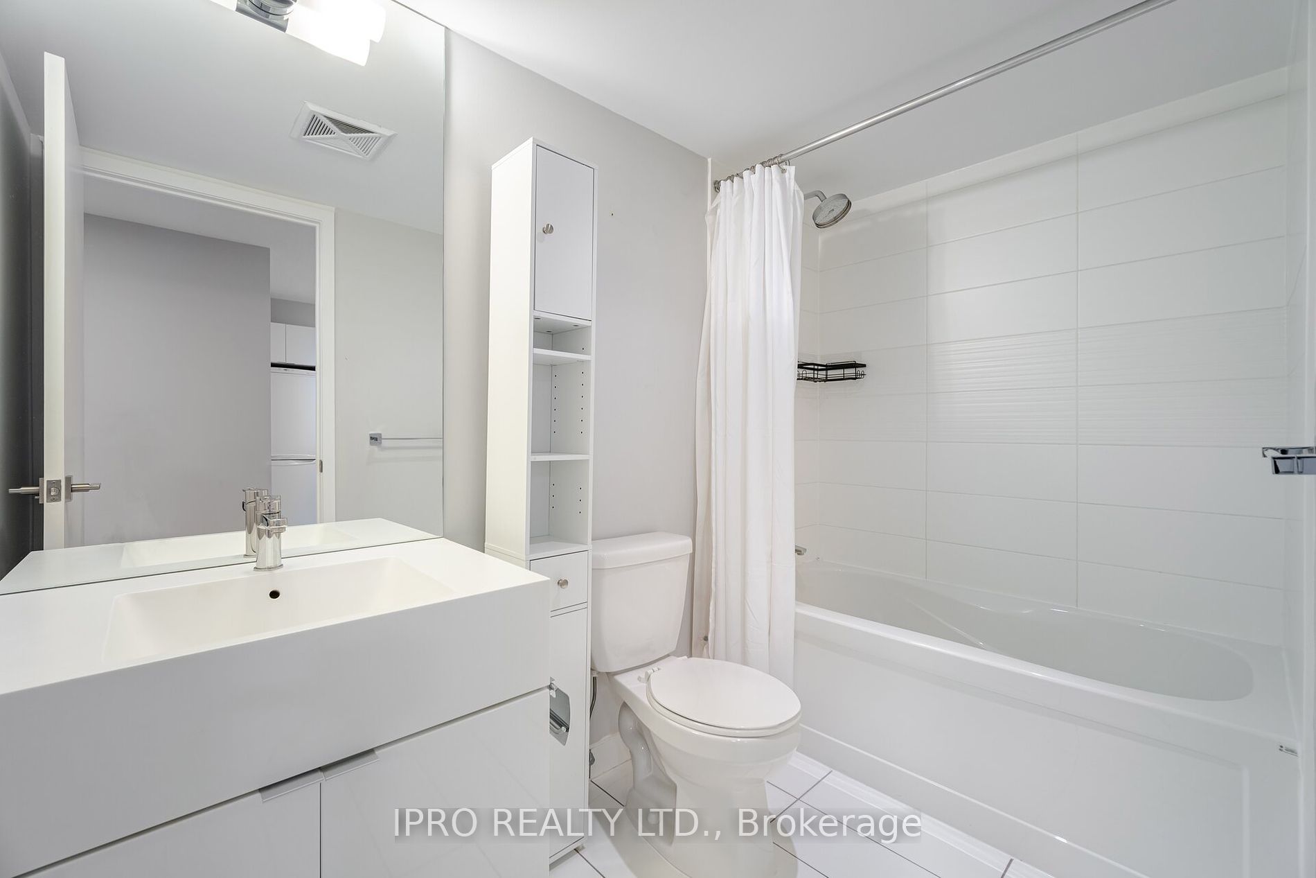 #557 - 10 Capreol Crt, Toronto, ON M5V3Z7 | 1 Bedroom 2 Bathroom Condo Apt | Image 24
