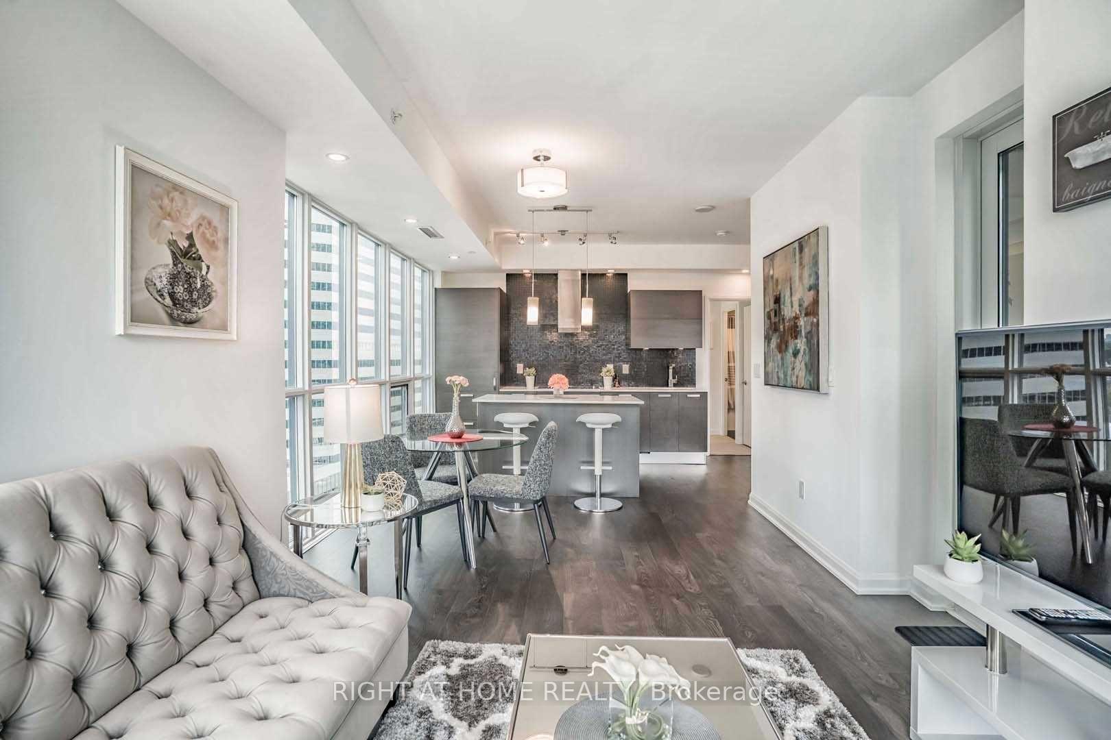 #808 - 9 Bogert Ave, Toronto, ON M2N0H3 | 2 Bedroom 2 Bathroom Condo Apt | Image 10