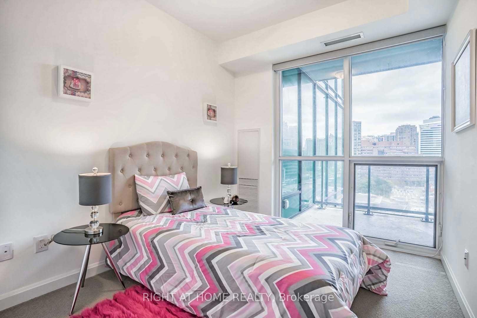 #808 - 9 Bogert Ave, Toronto, ON M2N0H3 | 2 Bedroom 2 Bathroom Condo Apt | Image 18