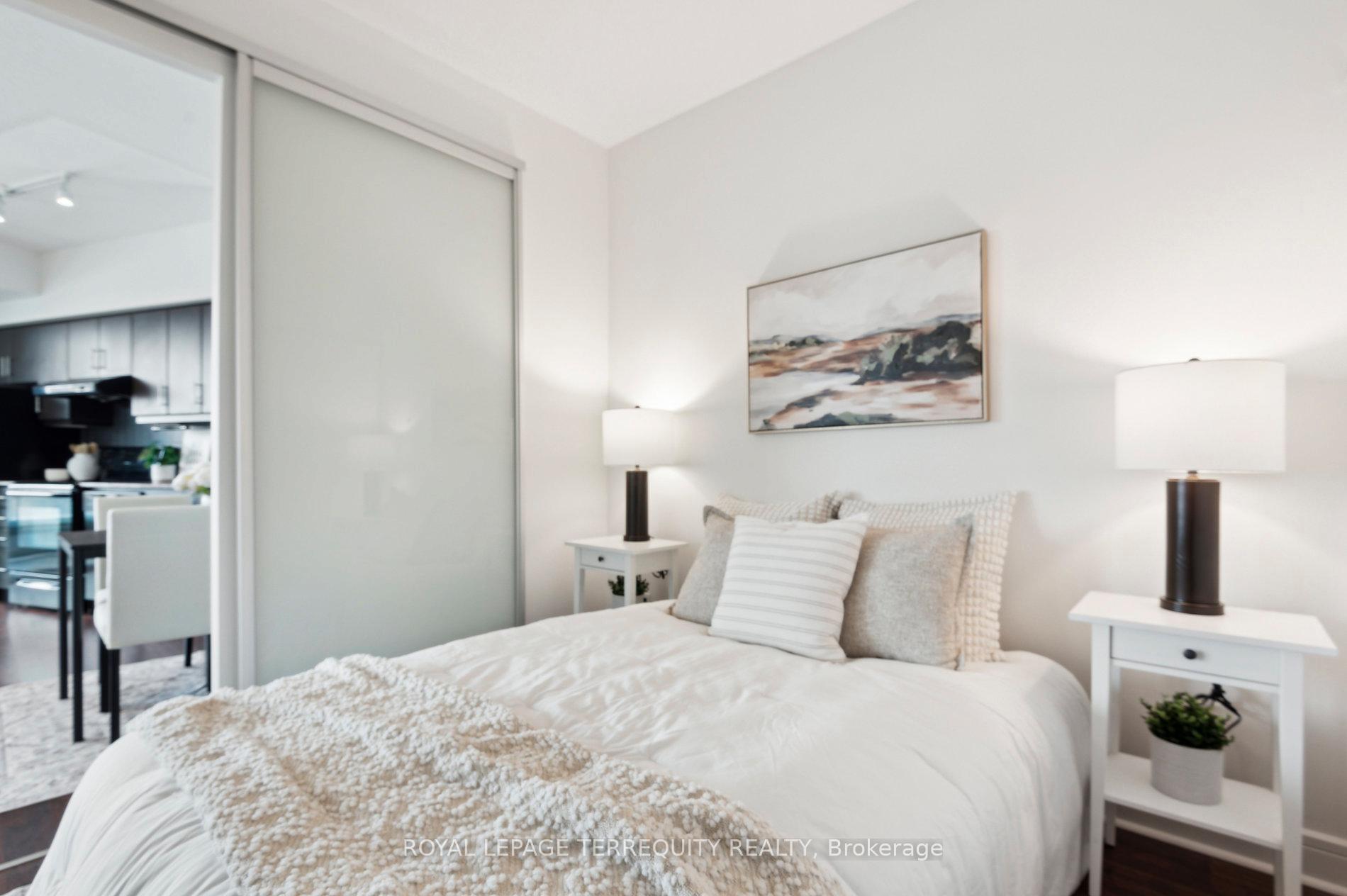 #321 - 35 Brian Peck Cres, Toronto, ON M4G0A5 | 2 Bedroom 2 Bathroom Condo Apt | Image 17