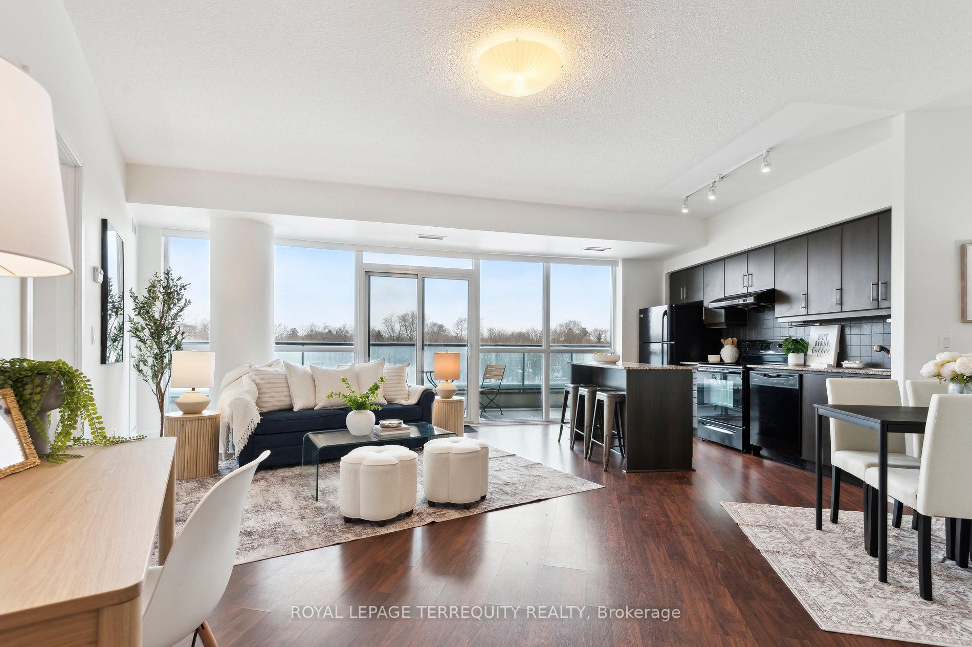 #321 - 35 Brian Peck Cres, Toronto, ON M4G0A5 | 2 Bedroom 2 Bathroom Condo Apt | Image 4