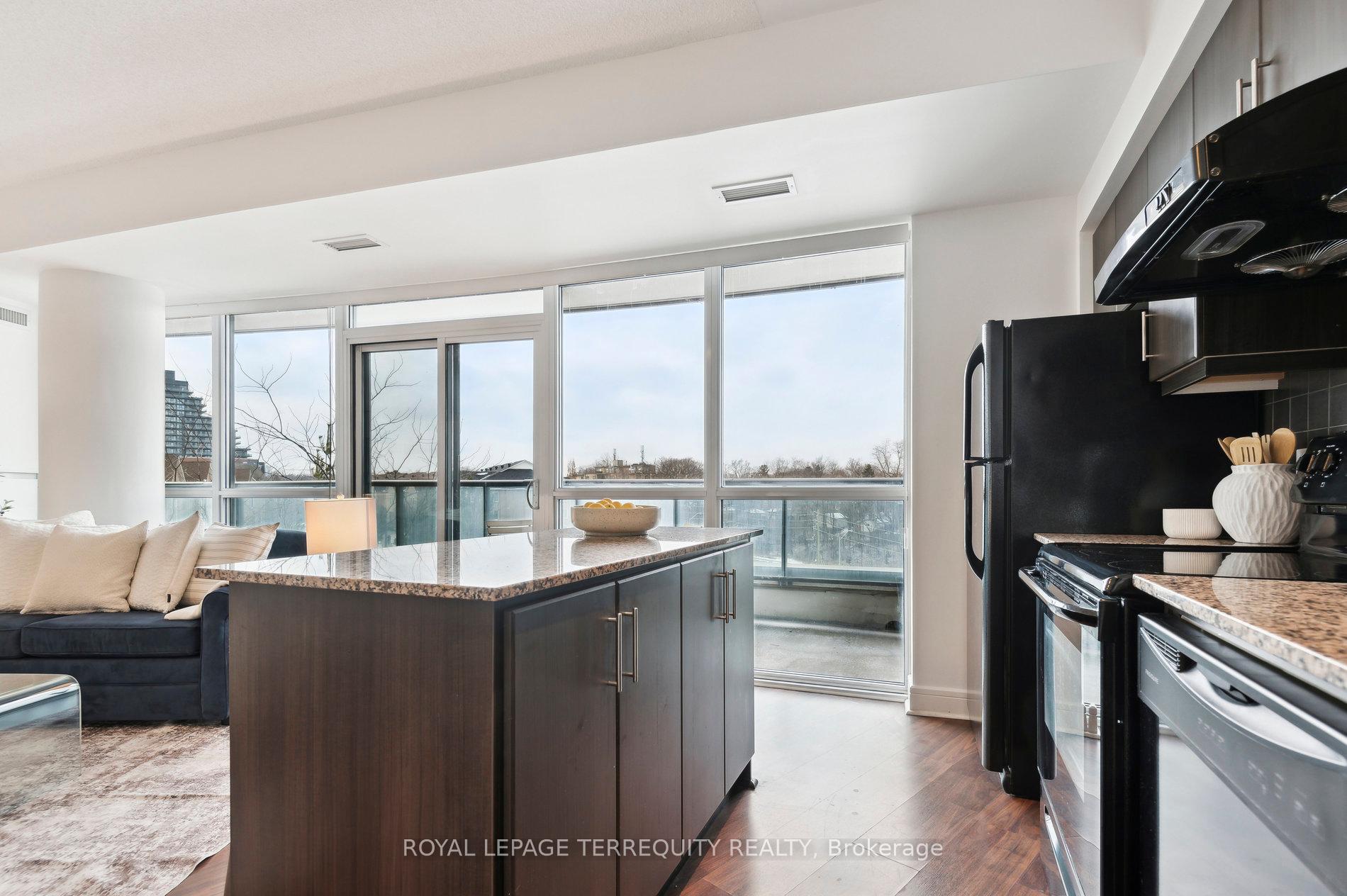 #321 - 35 Brian Peck Cres, Toronto, ON M4G0A5 | 2 Bedroom 2 Bathroom Condo Apt | Image 7