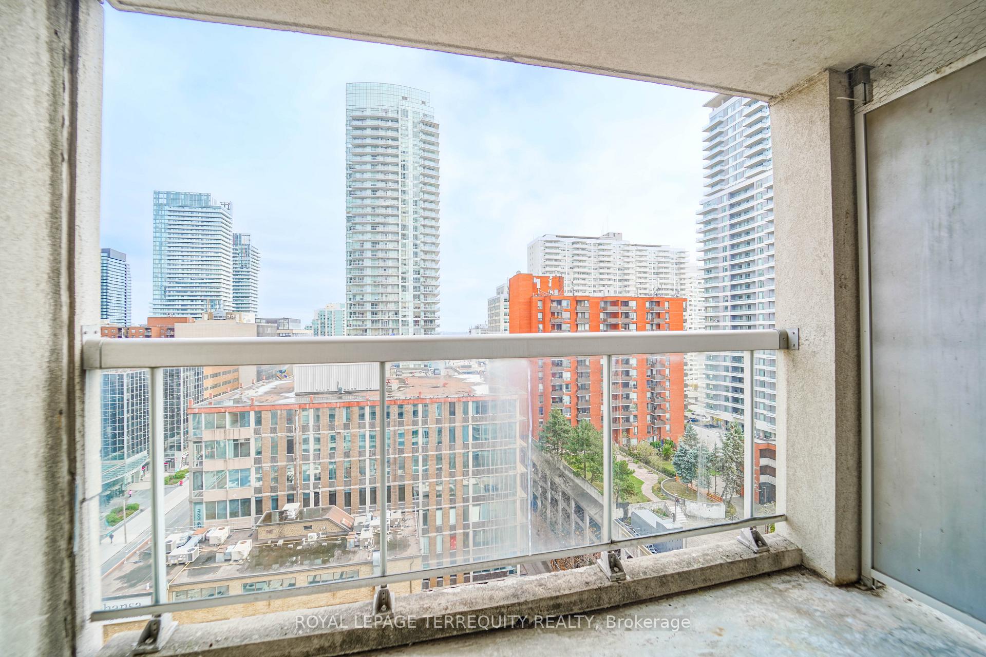 #1708 - 43 Eglinton Ave E, Toronto, ON M4P1A2 | 1 Bedroom 1 Bathroom Condo Apt | Image 11