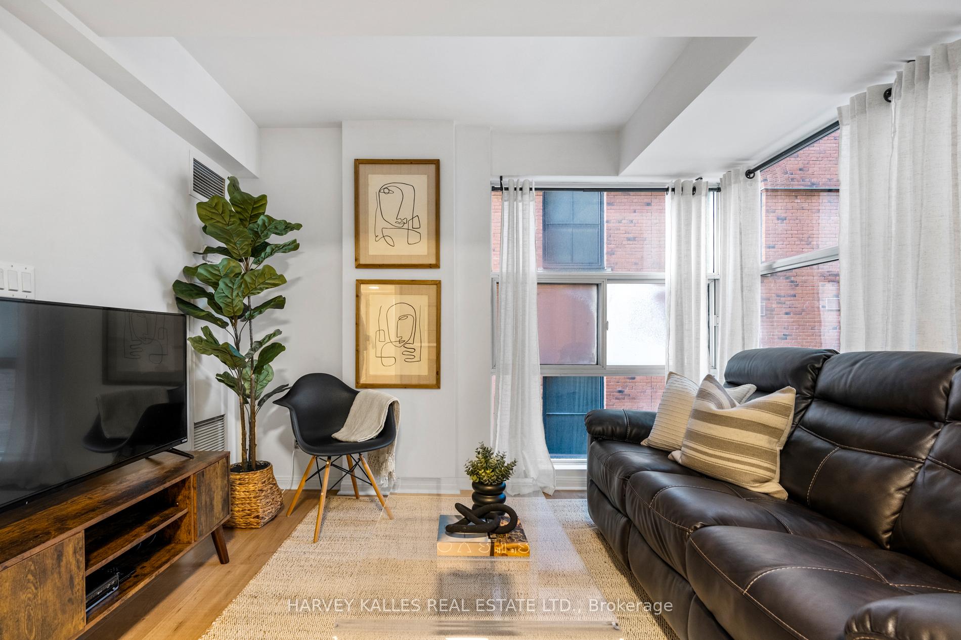 #618 - 11 St Joseph St, Toronto, ON M4Y3G4 | 1 Bedroom 1 Bathroom Condo Apt | Image 11