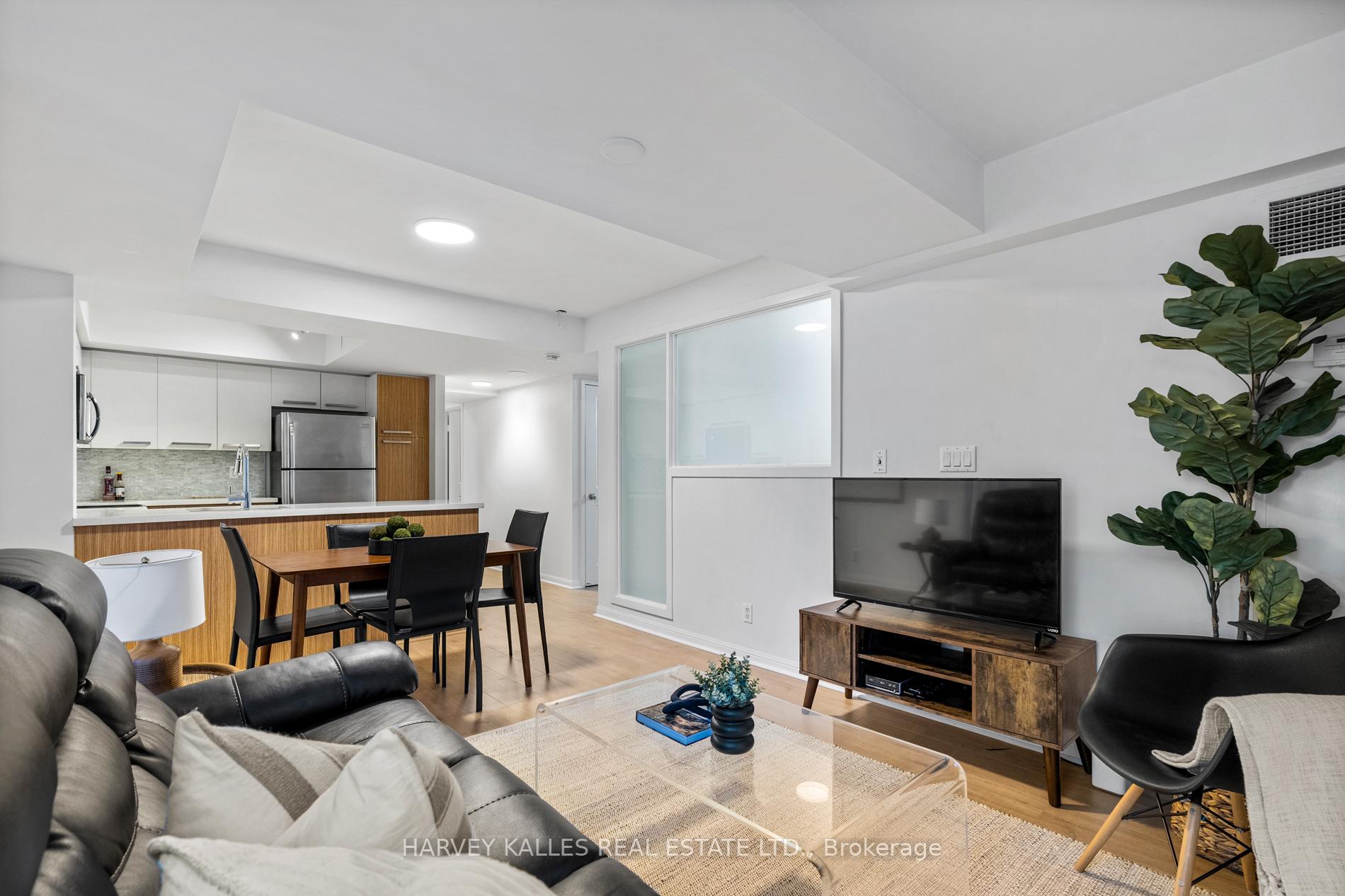 #618 - 11 St Joseph St, Toronto, ON M4Y3G4 | 1 Bedroom 1 Bathroom Condo Apt | Image 14