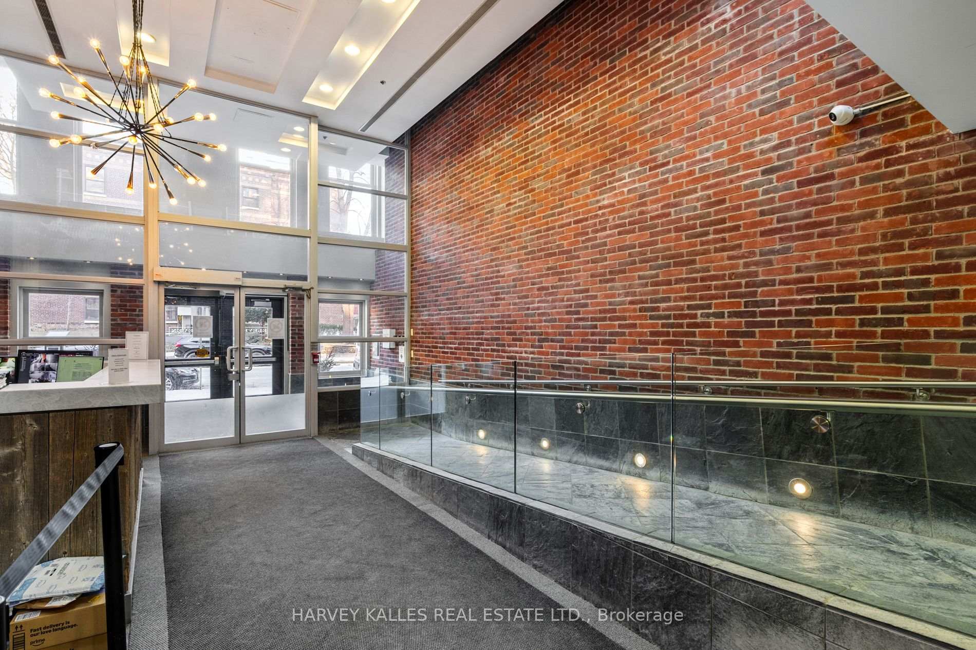 #618 - 11 St Joseph St, Toronto, ON M4Y3G4 | 1 Bedroom 1 Bathroom Condo Apt | Image 3