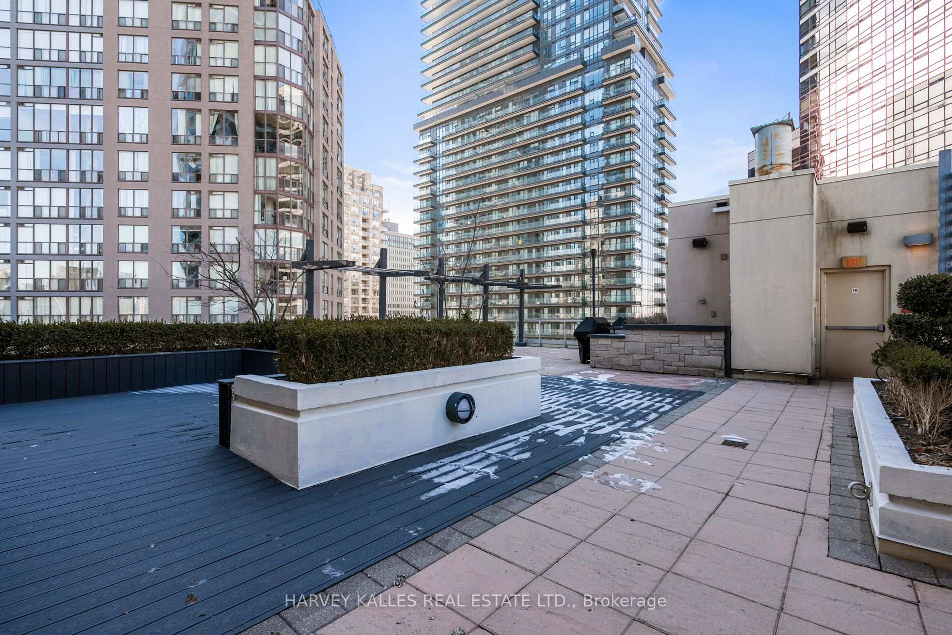 #618 - 11 St Joseph St, Toronto, ON M4Y3G4 | 1 Bedroom 1 Bathroom Condo Apt | Image 33
