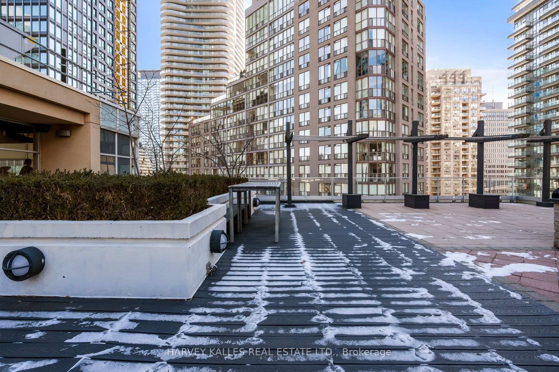 #618 - 11 St Joseph St, Toronto, ON M4Y3G4 | 1 Bedroom 1 Bathroom Condo Apt | Image 34