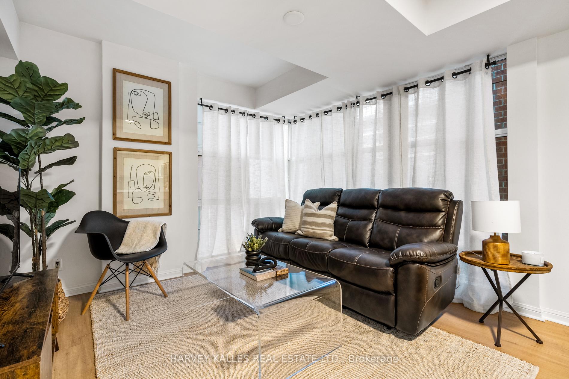 #618 - 11 St Joseph St, Toronto, ON M4Y3G4 | 1 Bedroom 1 Bathroom Condo Apt | Image 5