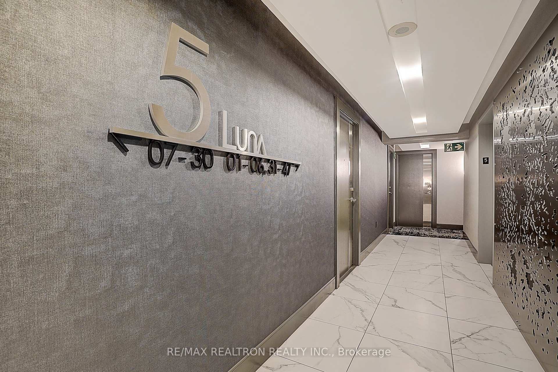#502 - 8 Telegram Mews, Toronto, ON M5V3Z5 | 1 Bedroom 1 Bathroom Condo Apt | Image 2