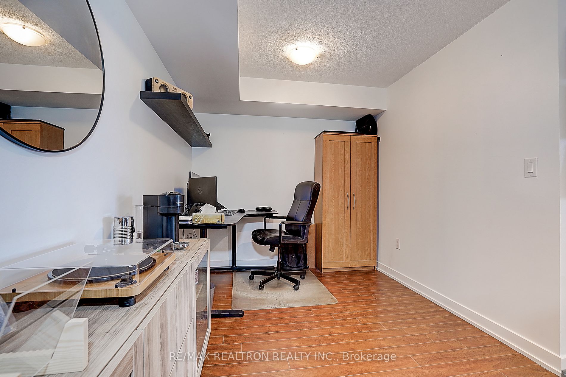 #502 - 8 Telegram Mews, Toronto, ON M5V3Z5 | 1 Bedroom 1 Bathroom Condo Apt | Image 23