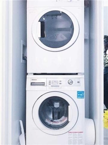 #1601 - 11 Bogert Ave, Toronto, ON M2N1K4 | 1 Bedroom 2 Bathroom Condo Apt | Image 9