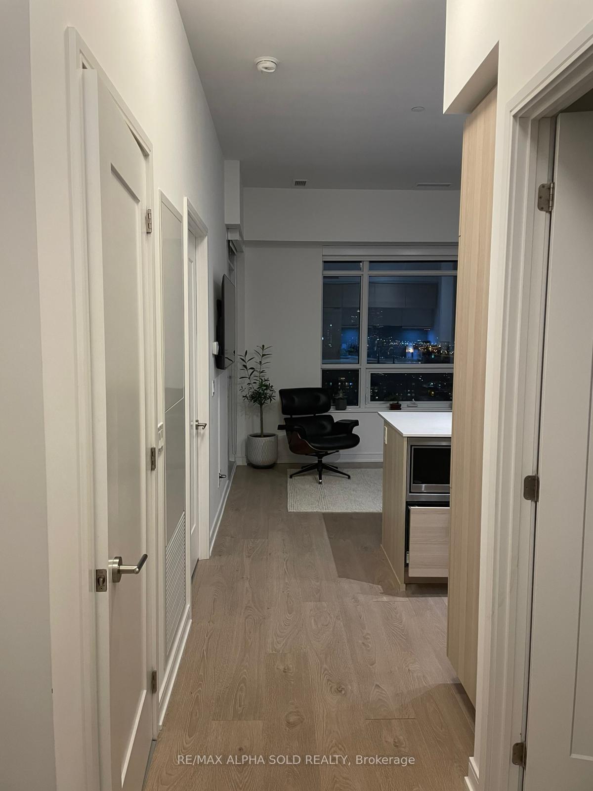#2105 - 88 Scott St, Toronto, ON M5E0A9 | 1 Bedroom 1 Bathroom Condo Apt | Image 8