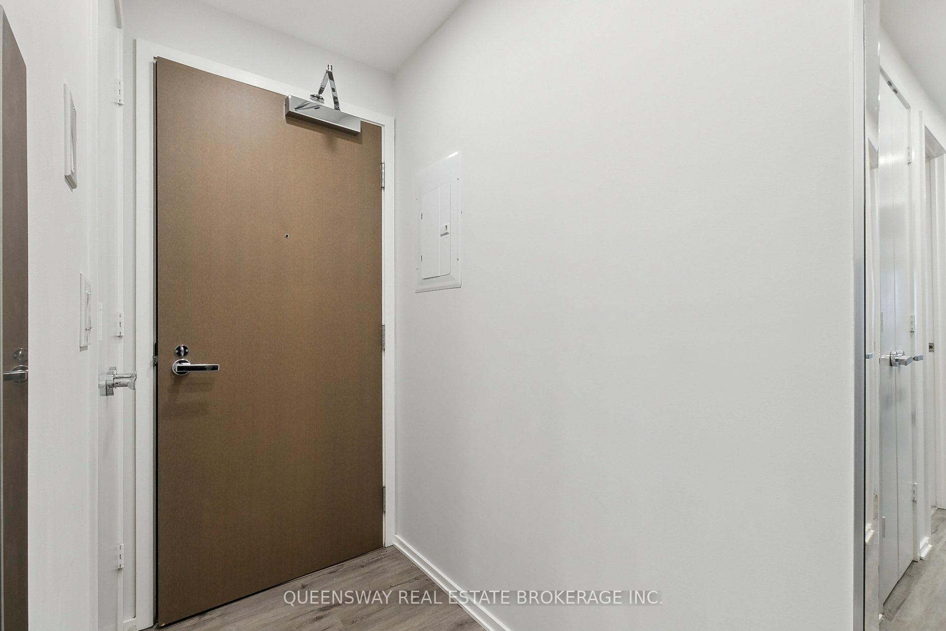 #6706 - 1 Bloor St, Toronto, ON M4W1A9 | 2 Bedroom 3 Bathroom Condo Apt | Image 2